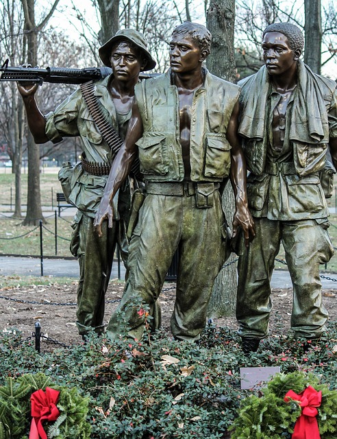 vietnam-soldiers-memorial-232532_640